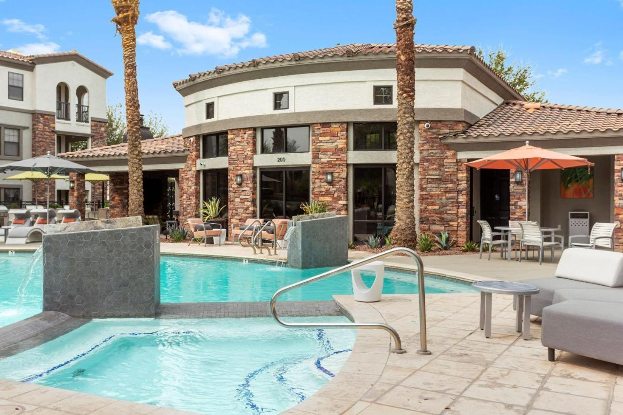 Cozysuites Glendale By The Stadium With Pool 06 Экстерьер фото