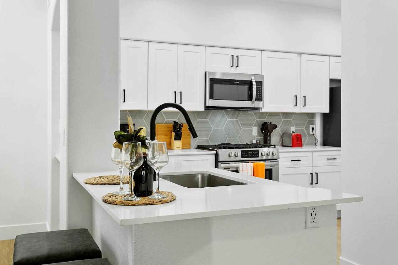 Cozysuites Glendale By The Stadium With Pool 06 Экстерьер фото